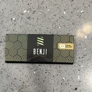 BENJI $100 Bill King Size - 1 PACK - Hemp Rolling Paper Money w/Tips 20 Per Pack